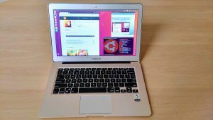 Slimbook Katana con la Distro Ubuntu Unity